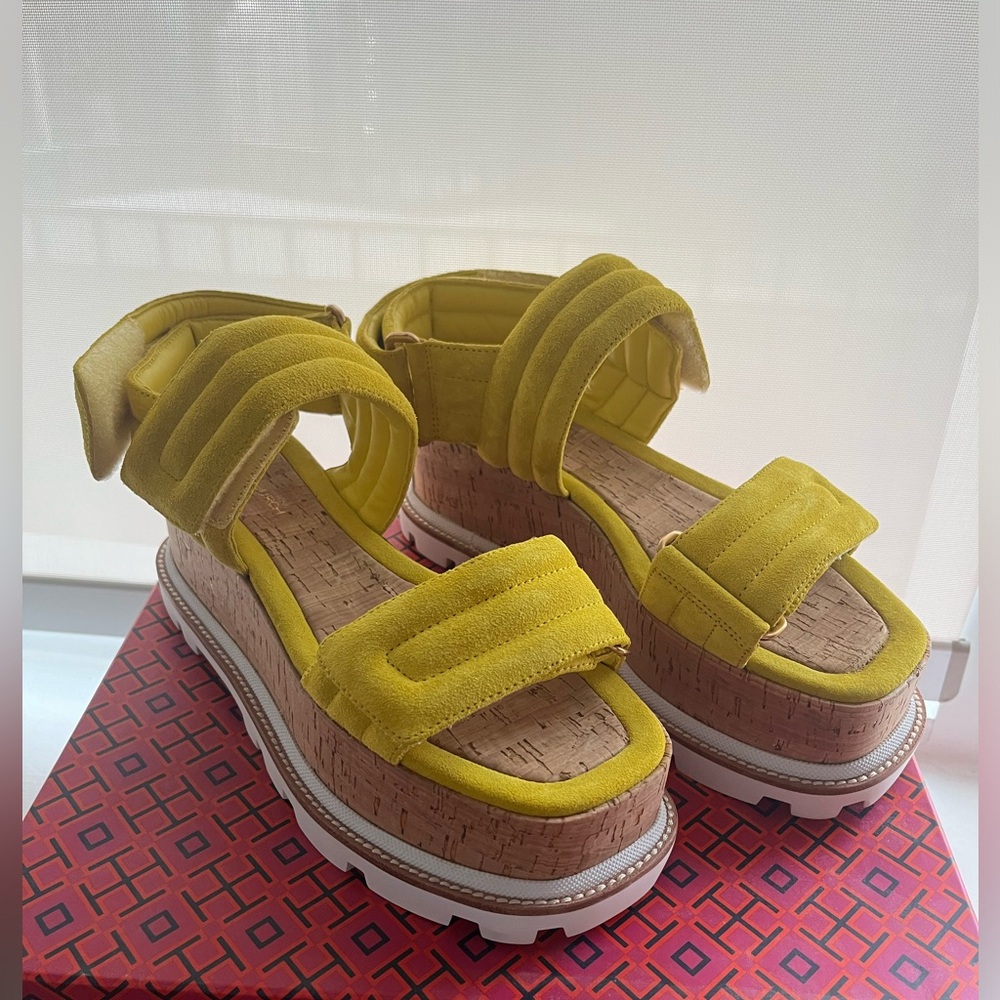 Tory Burch suede platform sandals/ US size 8